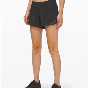 Lululemon Hottie Hot Low Rise Short 4”